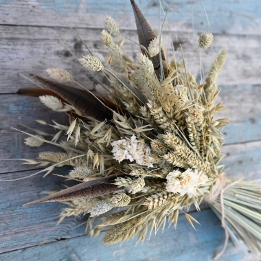 Meadow Neutrals Middle Wedding Bouquet