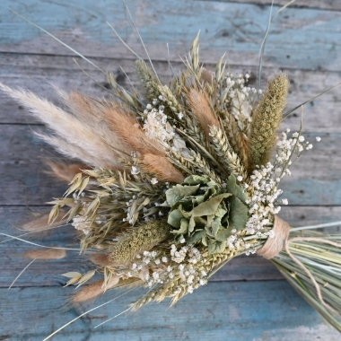 Meadow Neutrals Right Wedding Bouquet