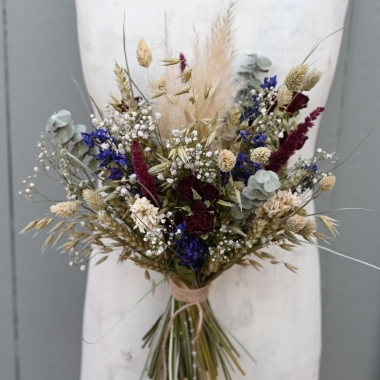 Meadow Reds Middle Wedding Bouquet